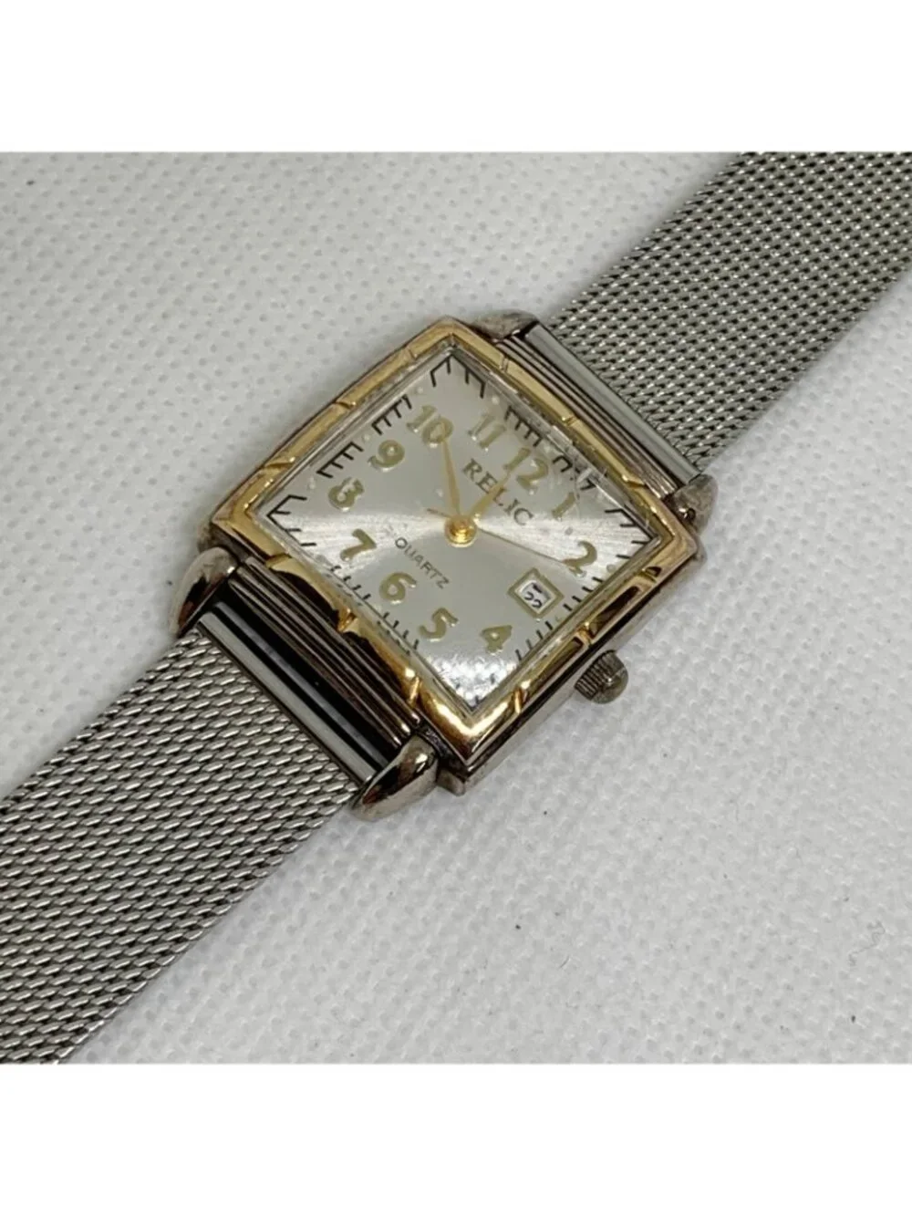 Vintage relic women’s watch silver gold tone squares case 26mm quartz running